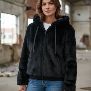 BLANC NOIR - Black Faux Fur Hooded Coat  SIZE: M